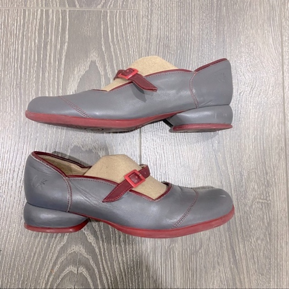 JOHN FLUEVOG - Vintage Air Canada Uniform Flat Shoe